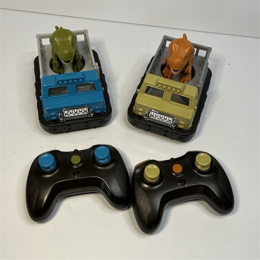 TERRA by Battat Remote Control Bumper Cars Set Dinosaur Battle Trucks Tested